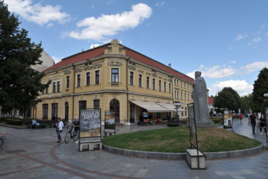 Grand i vojvoda Mišić Živojin spomenik trg foto Dragan Krunić Objektiva.rs