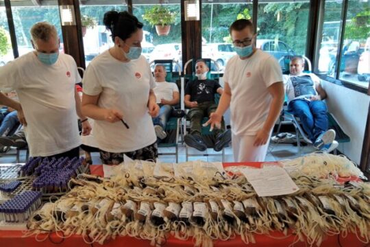 Crveni krst Valjevo Objektiva.rs Red Crost Serbia News akcija dobrovoljnog davanja krvi