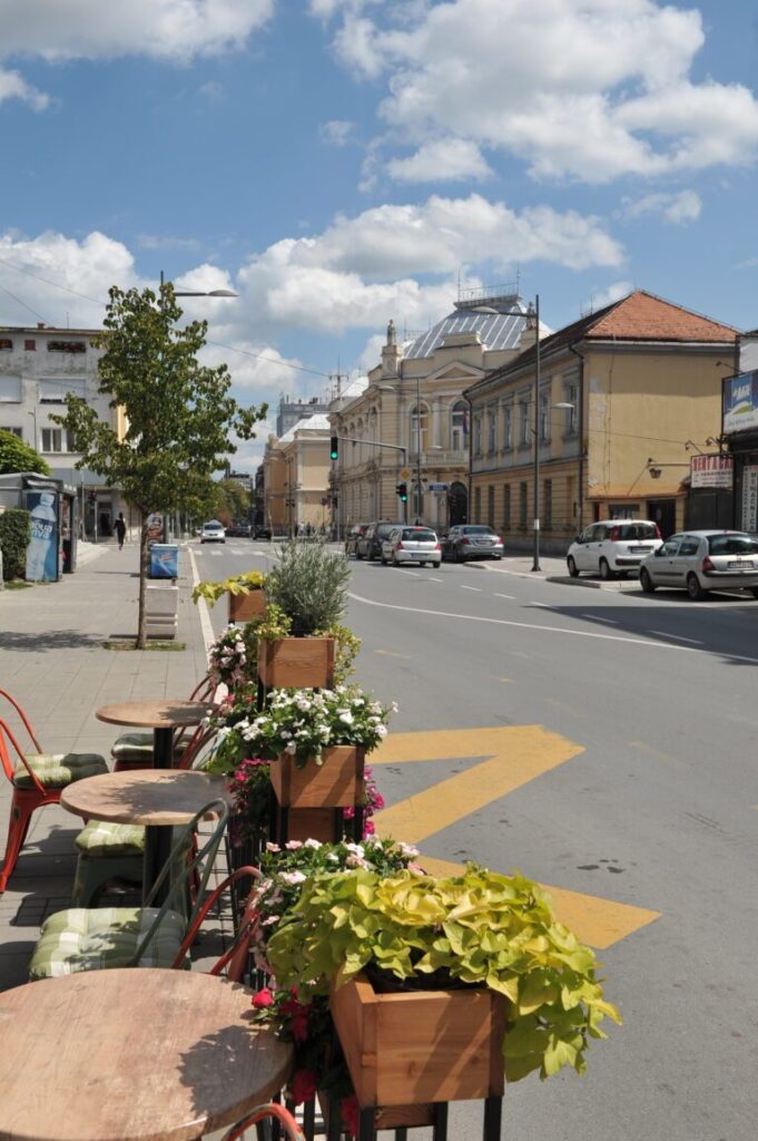 Matična biblioteka Karadjordjeva ulica Valjevo Objektiva.rs Foto Dragan Krunić