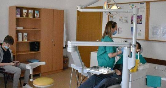 stomatološka zubna ambulanta OŠ Milovan Glišić Valjevo Objektiva.rs