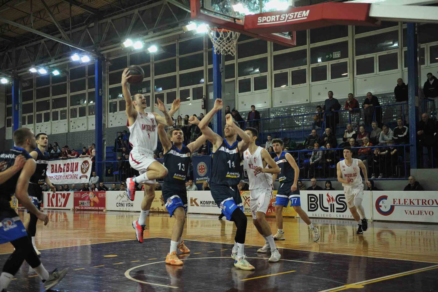 POBEĐEN I NOVI PAZAR