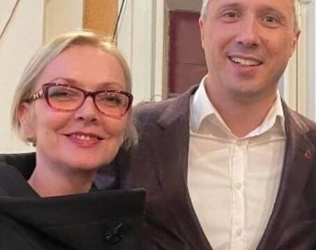 Srpski pokret Dveri Boško Obradović predsednik i kandidatkinja Lela Milinkvoić iz Valjeva Objektiva.rs izbori april 2022.