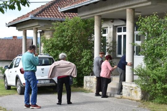 Dom zdravlja Zdravstvena stanica Valjevska Kamenica radi radnim danima Objektiva.rs Valjevo