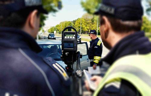 MUP Srbija Policijska uprava Valjevo Objektiva.rs kontrola saobraćaja prekoračenja dozvoljene brzine kretanja saobraćajna policija
