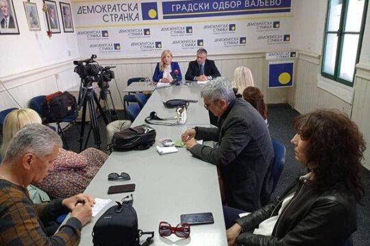 Demokratska stranka DS Gradski odbor Valjevo predsednik Zoran Jakovljević potpredsednica DS Tatjana Tanja Manojlović Objektiva.rs Valjevo 08. 04. 2022.