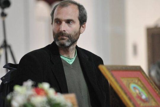 Dr Milan Obradović profesor fizike predavanje u Hramu Hristovog Vaskrsenja 1. aprila 2022. u Valjevu Objektiva.rs foto Dragan Krunić FOTO