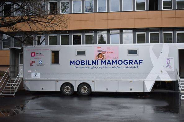 mobilni mamograf kod Doma zdravlja u Valjevu od 4. maja