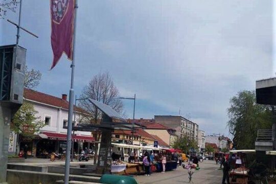 Gradski trg Valjevo 21. april 2022. Vaskršnji bazar Objektiva.rs foto Snežana Jakovljević Krunić