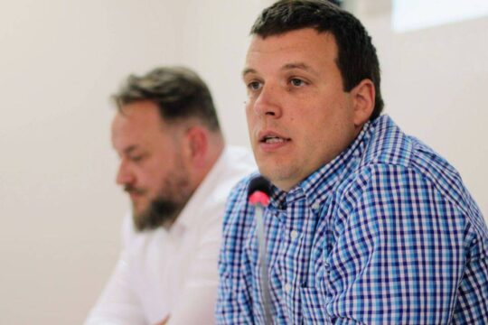 Inzenjeri-zastite-zivotne-sredine-uz-izvestaj-Objektiva.rs-govornici-Igor-Jezdimirovic-i-Gojkan-Stojinovic.jpg May 20, 2022