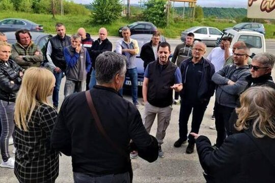 Gradski odbor Demokratske stranke Valjevo DS poseta razgovor selo Lukavac 2. maj 2022.