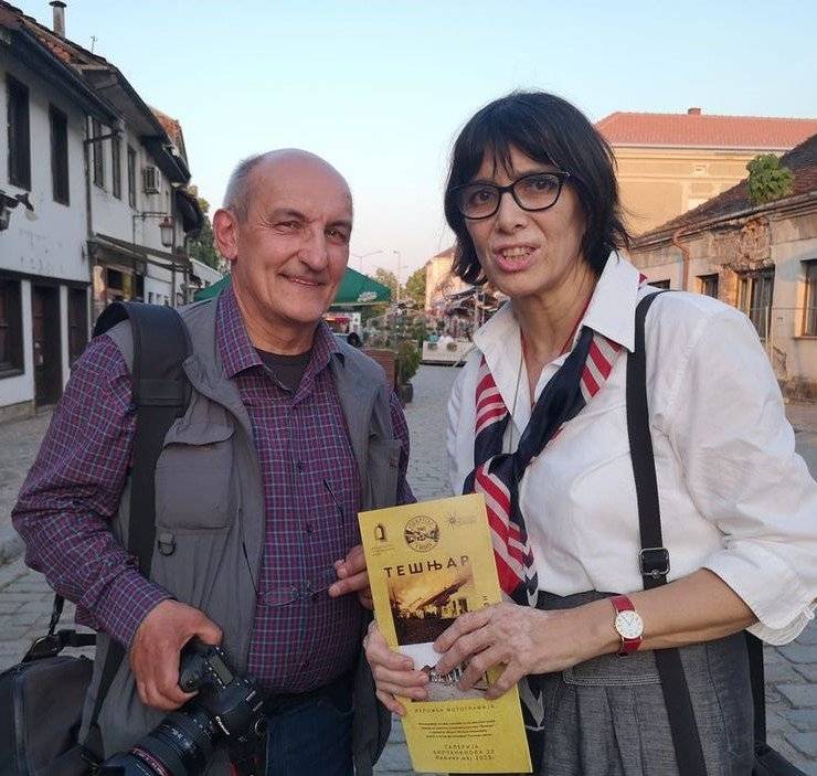 Misa-i-direktorka-Ksenija-Tesnjar-izlozba-Nekad-i-sad-Valjevo-Objektiva.rs-FOTO-Snezana-Jakovljevic-Krunic