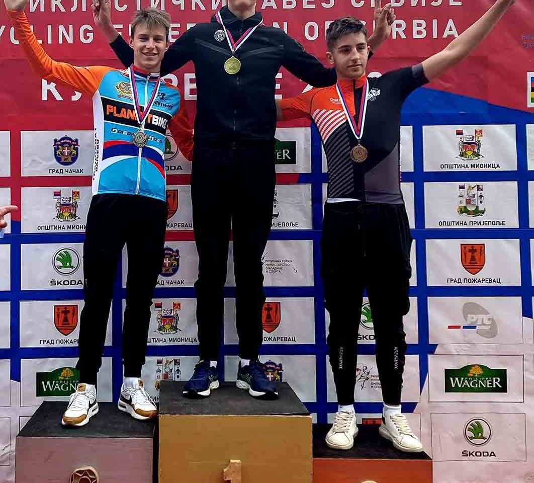 Sputnjikovci ponovo sa hrpom medalja