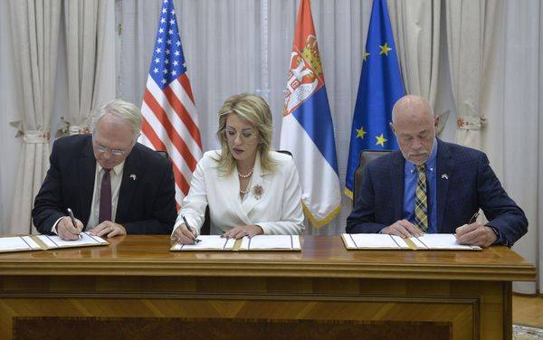 ministarka-USAID-i-SAD-20-05-2022-potpisivanje-sporazuma-izvor-Ministarstvo za evropske integracije Republike Srbije.jpg
