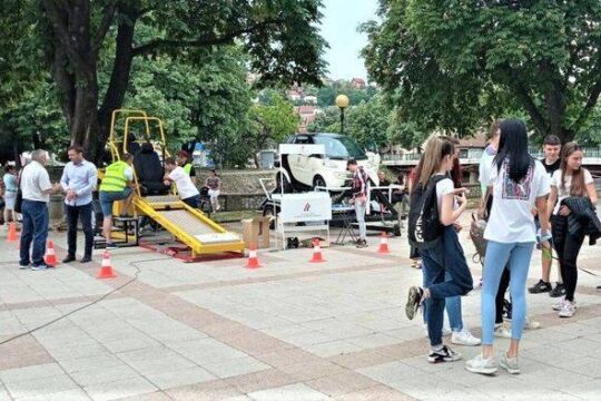 obrazovni-program-bezbednost-u-saobracaju-mlada-Valjevo-maturanti-18-05-2022 Agencija za bezbednost saobraćaja Objektiva.rs