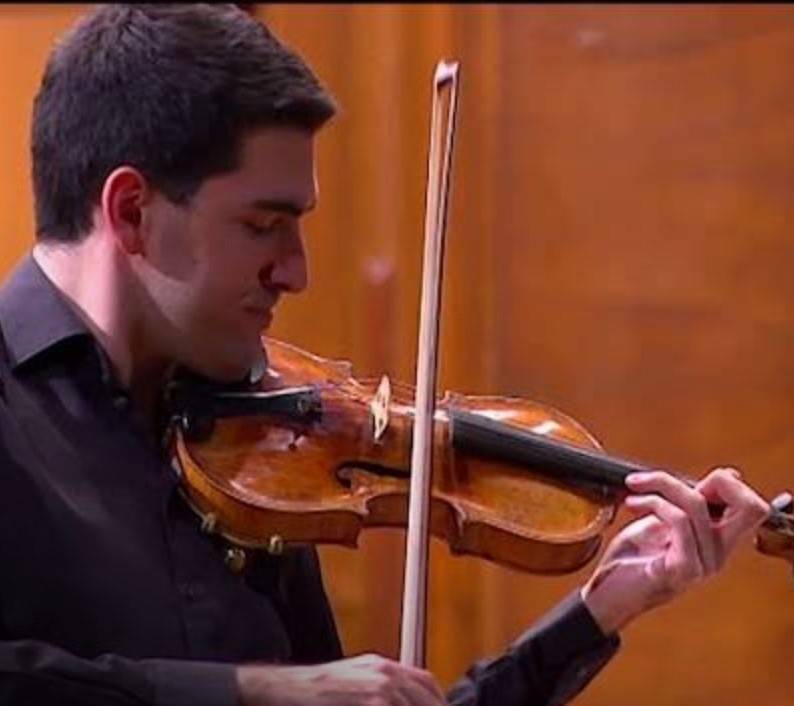 Dragan-Sredojevic-violinista-nagrada-za-najbolji-koncert-u-2021-godini-foto-sa-koncerta