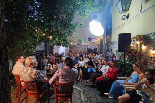 Valjevo vesti Objektiva.rs Foto Dragan Krunić Dvoriste-Biblioteka-28-06-2022
