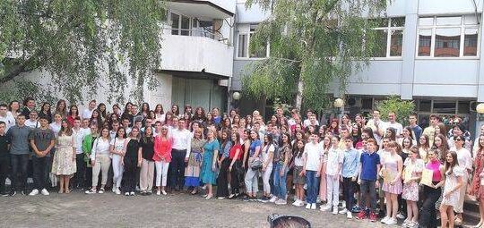 Vukovci-i-djaci-generacije-skolske-2021-na-22-godinu-na-prijemu-kod-gradonacelnika-25-06-2022-FOTO-Snezana-Jakovljevic-Krunic-Objektiva.rs-Valjevo