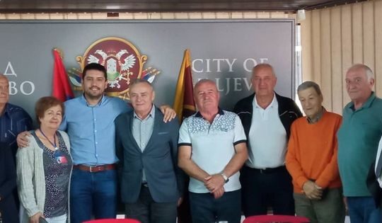 30-09-2022-Prijem-predstavnika-penzionera-kod-gradonacelnika-povodom-01-oktobra-Dana-starih-1.jpg Objektiva.rs Valjevo