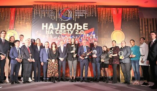 najbolji-u-odbojci-Voleyboll-Federation-of-Serbia-proglasenje-nagradjenih-prenosi-Objektiva.rs-iz-Valjeva-najperspektivnija-Aleksandra-Uzelac-OK-Zeleznicar-Lajkovac
