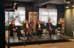 Nacionalni-konvent-konferencija-Beograd-potreba-dijaloga-bez-pretnji-i-zastasivanja-prenosi-objektiva.rs-iz-Valjeva