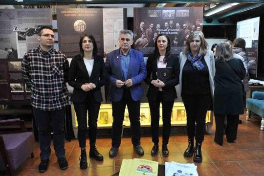 otvaranje-Izlozbe-posvecene-profesoru-Zariji-D.-Vukicevicu-u-Zavicajnom-muzeju-Maticne-biblioteke-Ljubomir-Nenadovic-Valjevo-FOTO-Dragan-Krunic-Objektiva.rs