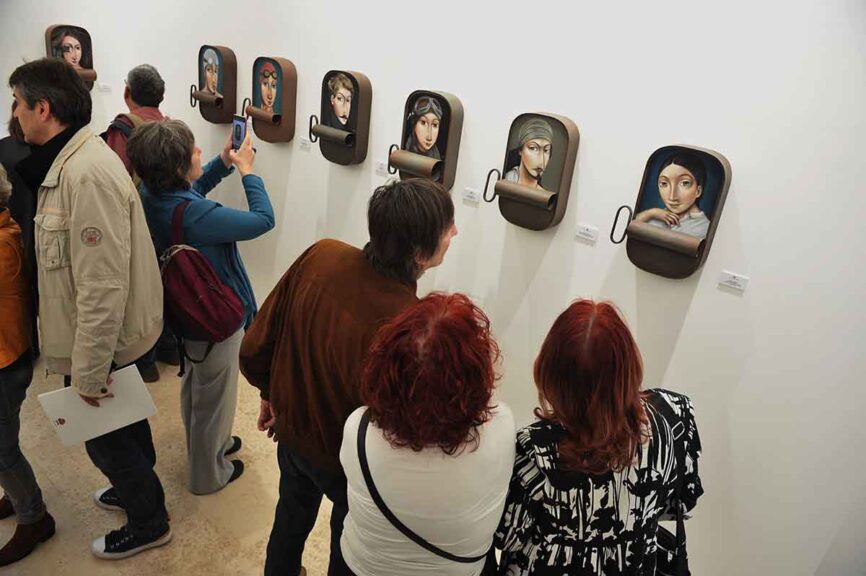 Samostalna izložba Dvojnost portreta slikara Slavka Krunića u Modernoj galeriji Valjevo FOTO Dragan Krunić Objektiva.rs iz Valjeva

