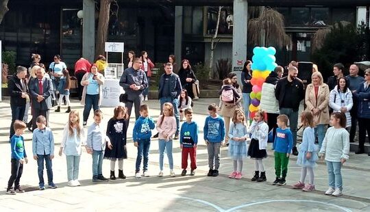 Program-Predskolske-ustanove-Milica-Nozica-Valjevo-povodom-Dana-osoba-sa-autizmom-prenosi-Objektiva.rs-iz-Valjeva