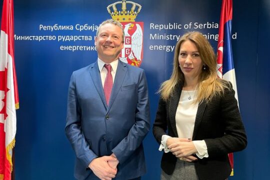 Ambasador-Kanade-Norman-i-ministarka-energetike-i-rudarstva-Dedovic-prenosi-Objektiva.rs-iz-Valjevo
