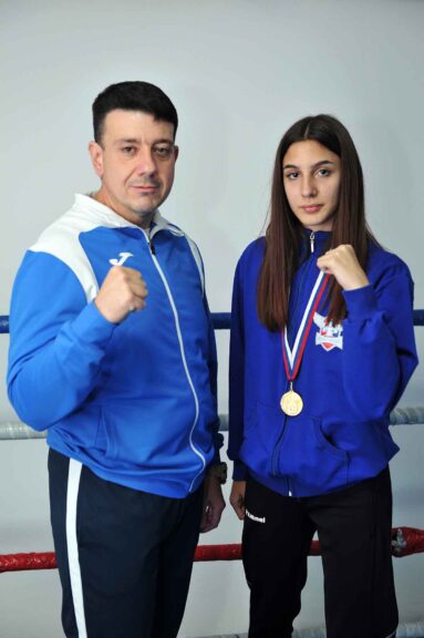 Kruna Nikitović sa trenerom Ivanom Petrovićem