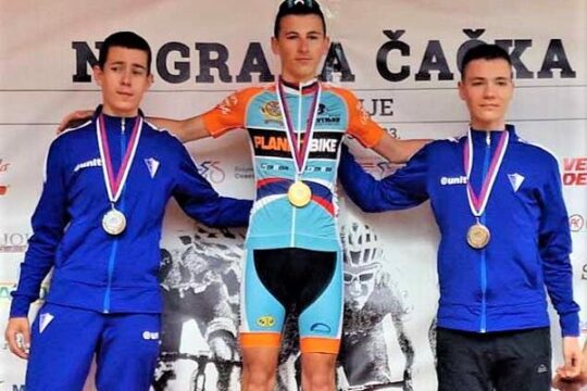 BK-Sputnjik-biciklizam-trka-Cacak-15.-maj-objektiva.rs-vesti-Valjevo