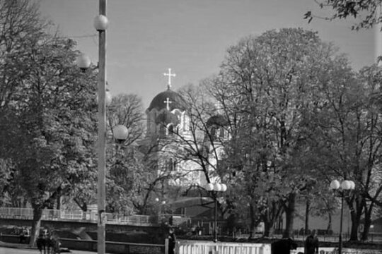 Hram-Vaskrsenja-Hristovog-u-Valjevu-foto-Snezana-Jakovljevic-Krunic-Objektiva.rs-Valjevo-crno-bela-Dan-zalosti