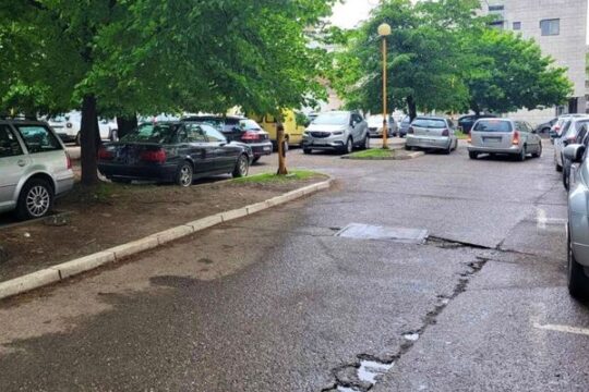 Parking-rekonstrukcija-iza-Opsteg-i-Viseg-suda-u-Ulici-vojvode-Misica-prenosi-Objektiva.rs-iz-Valjeva
