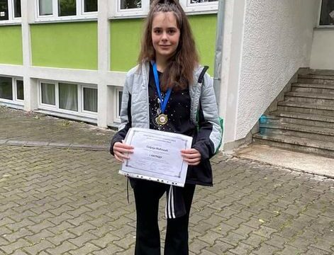 Sofija-Micevic-ucenica-sedmog-razreda-Valjevska-gimnazija-prva-nagrada-Drzavno-takmicenje-matematika-Jagodima-DMS-foto-Valjevska-gimnazija-prenosi-Objektiva.rs-vesti-iz-grad-Valjevo
