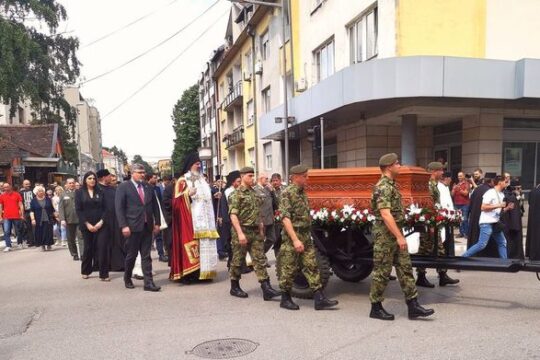 Valjevo-vesti-Objektiva.rs-FOTO-Snezana-Jakovljevic-Krunic-Sveti-Vladika-Nikolaj-litija-kivot-24.-maj-2023.-na-20-godina-od-kanonizacije-na-Vracaru