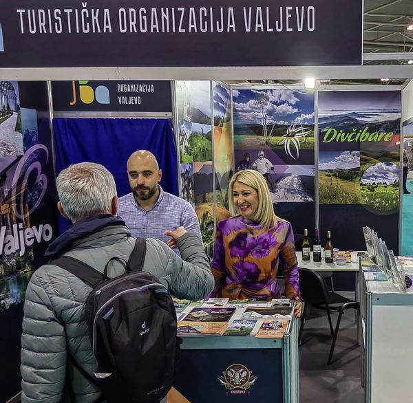 Turisticka-organizacija-Valjevo-foto-na-Novosadski-sajam-prenosi-Objektiva.rs-vesti
