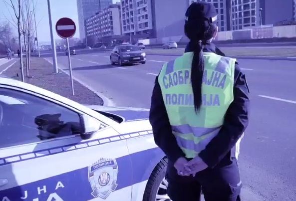 Saobracajna-policija-apel-Budi-odgovoran-FOTO-Izvor-MUP-Srbija-prenosi-Objektiva.rs-vesti-Valjevo