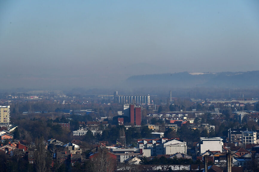 Dragan-Krunic-Objektiva.rs-02-01-2025-Valjevo-17- bolnica- smog
