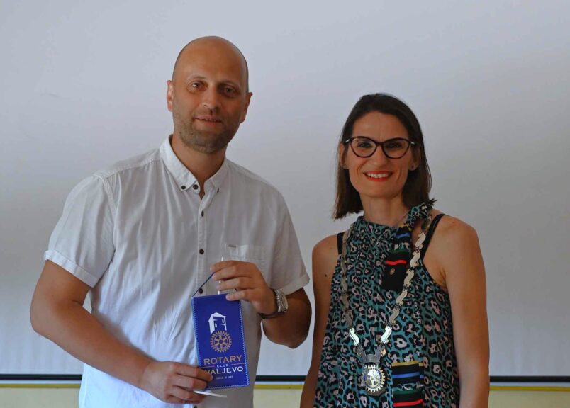 FOTO Dragan Krunić Objektiva.rs News 21 06 2025 Rotary Clab Valjevo primopredaja dužnosti predsednika prof dr Duško Ranisavljević i dr Milica Kovačević
