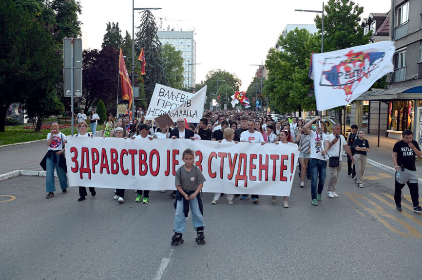 Foto Dragan Krunić Objektiva.rs vesti Valjevo News Serbie 01 06 2025 protestna šetnja