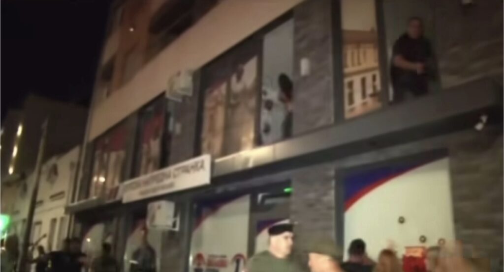 FOTO IZVOR Novo lice Srbije GrO Valjevo - lica koja su sa sprata sns gađali gradjane 07 2025 news serbie balkan kolubara