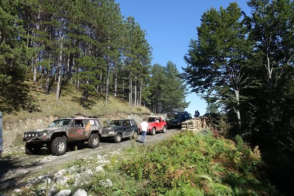 foto izvor Povlen reli karavan džipova planina 08 2025 prenosi Objektiva.rs News Serbie