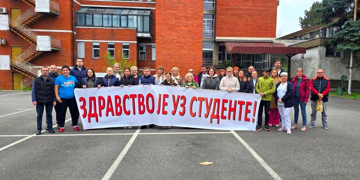 Deo zdravstvenih radnika – „16 minuta tišine“ uz podršku svima koji trpe  