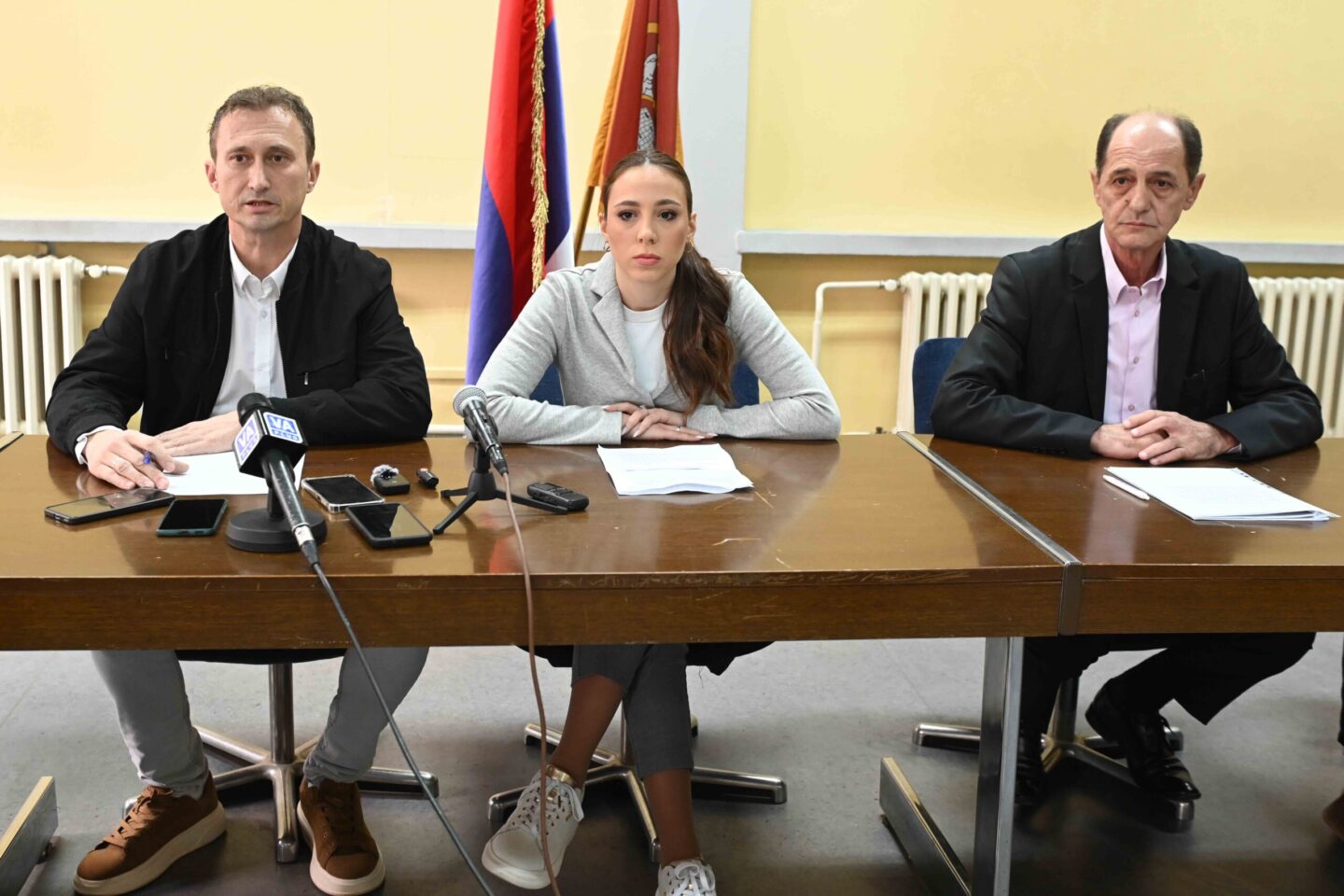 Svanuće i nove pritužbe na rad Skupštine, bez stipendija za mlade vaterpoliste Valisa